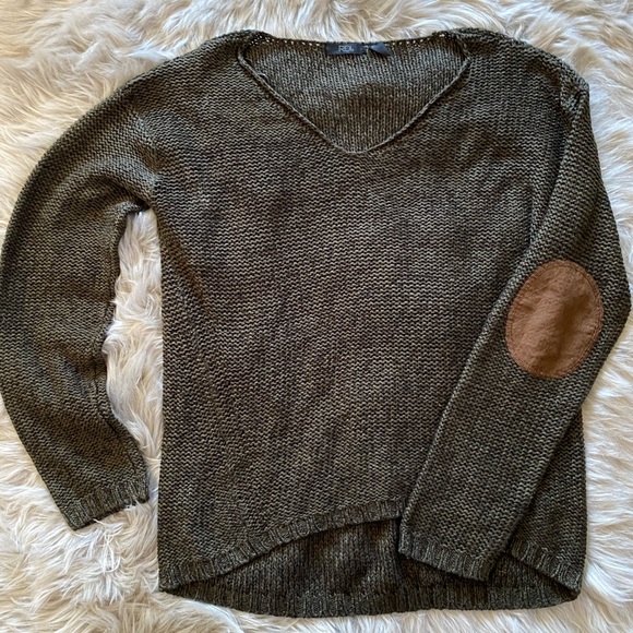 RDI Sweaters - RDI NORDSTROM Faux Suede Patched Elbows Sweater